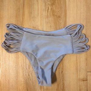 Mikoh gray / stone bottoms